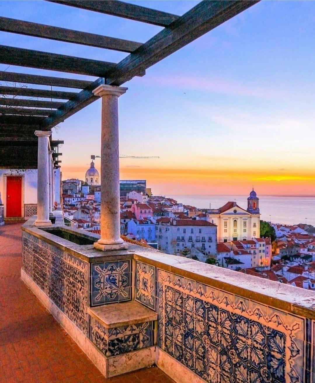 Alfama Historical Apartment 3 Bedroom Duplex 리스본 외부 사진